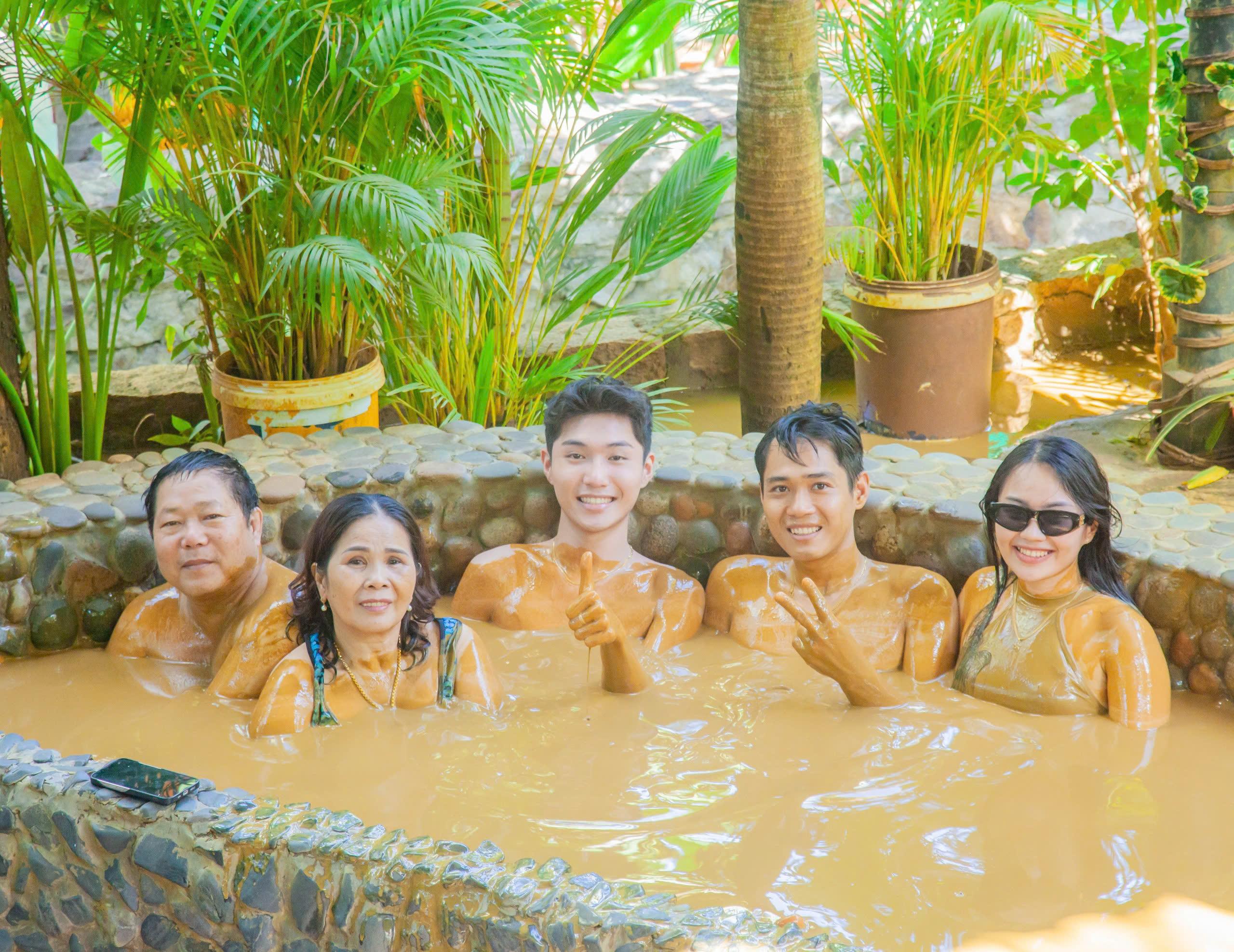 VÉ TẮM BÙN NHA TRANG